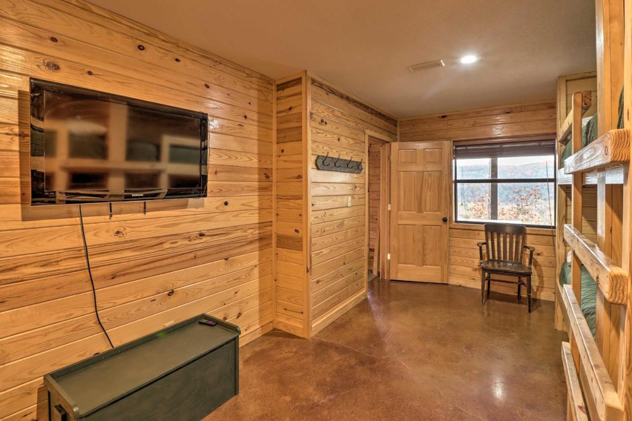 Piney Bluff Retreat With Mountain Views! Villa Exterior photo