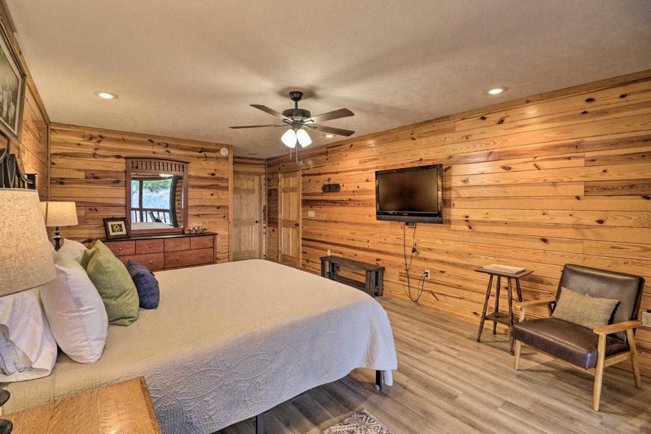 Piney Bluff Retreat With Mountain Views! Villa Exterior photo