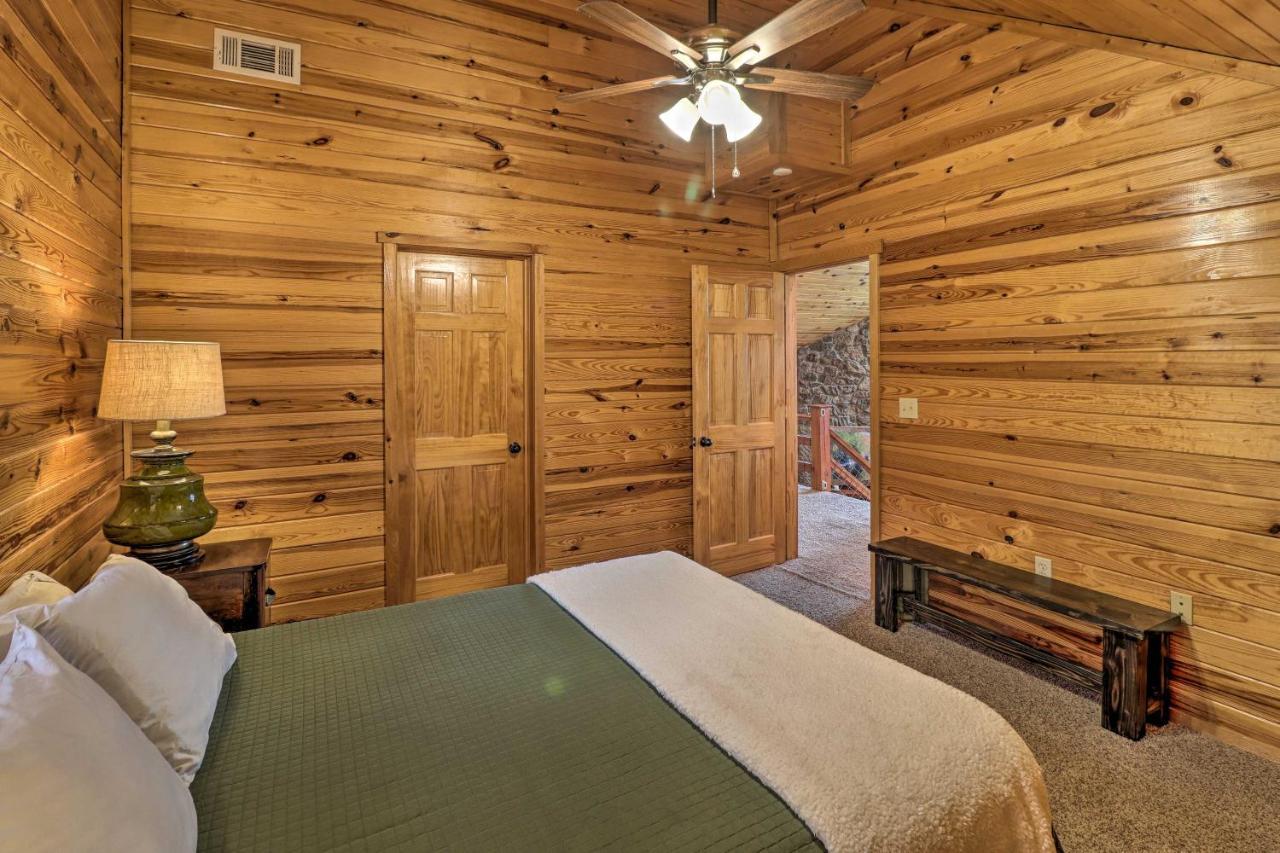 Piney Bluff Retreat With Mountain Views! Villa Exterior photo